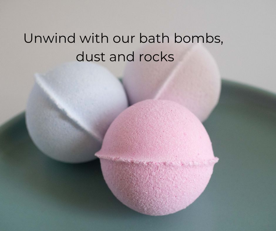 Bath bombs, dust and rocks